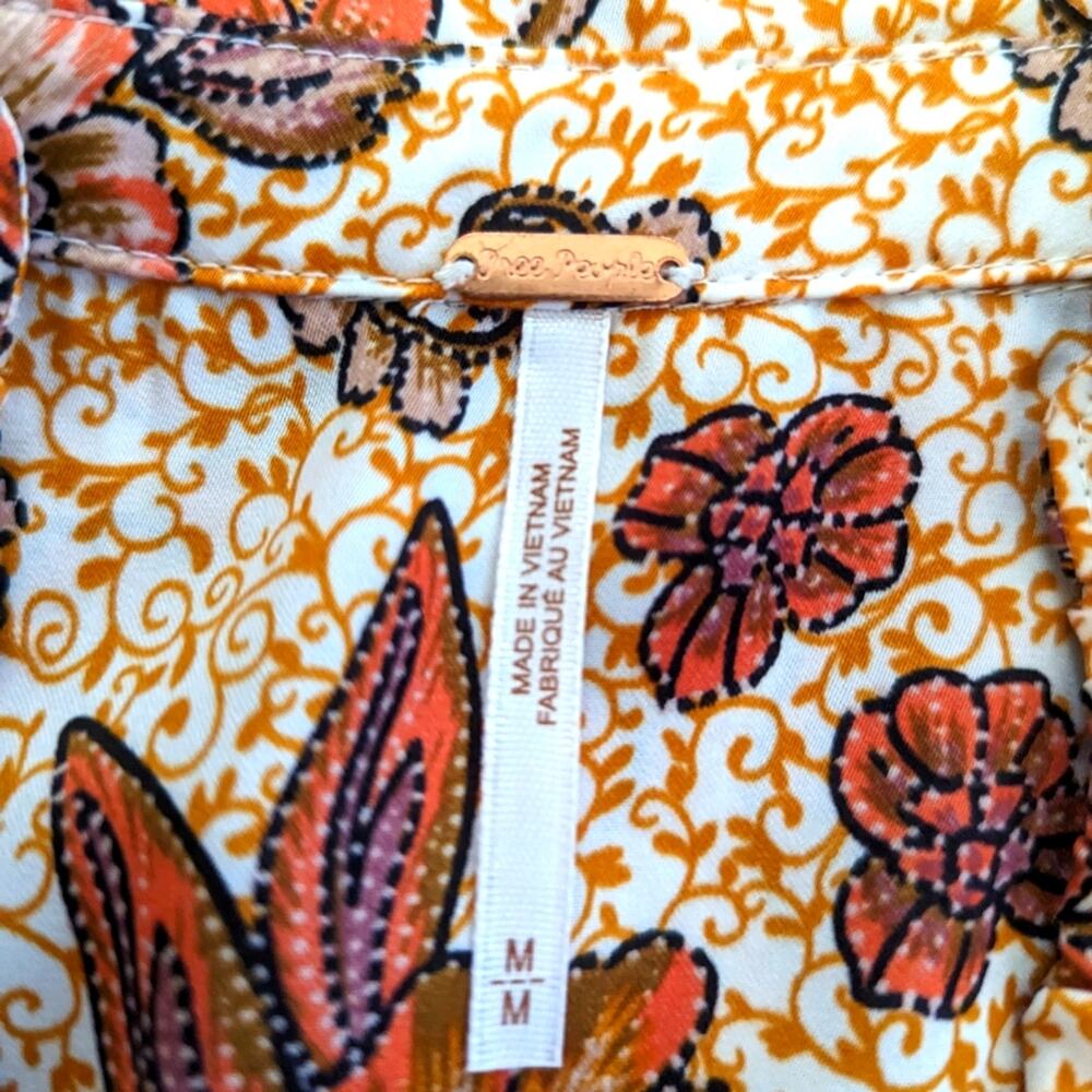 Free People I Got You Cropped Long Sleeve Smocked Floral Top NWT - Picture 4 of 7